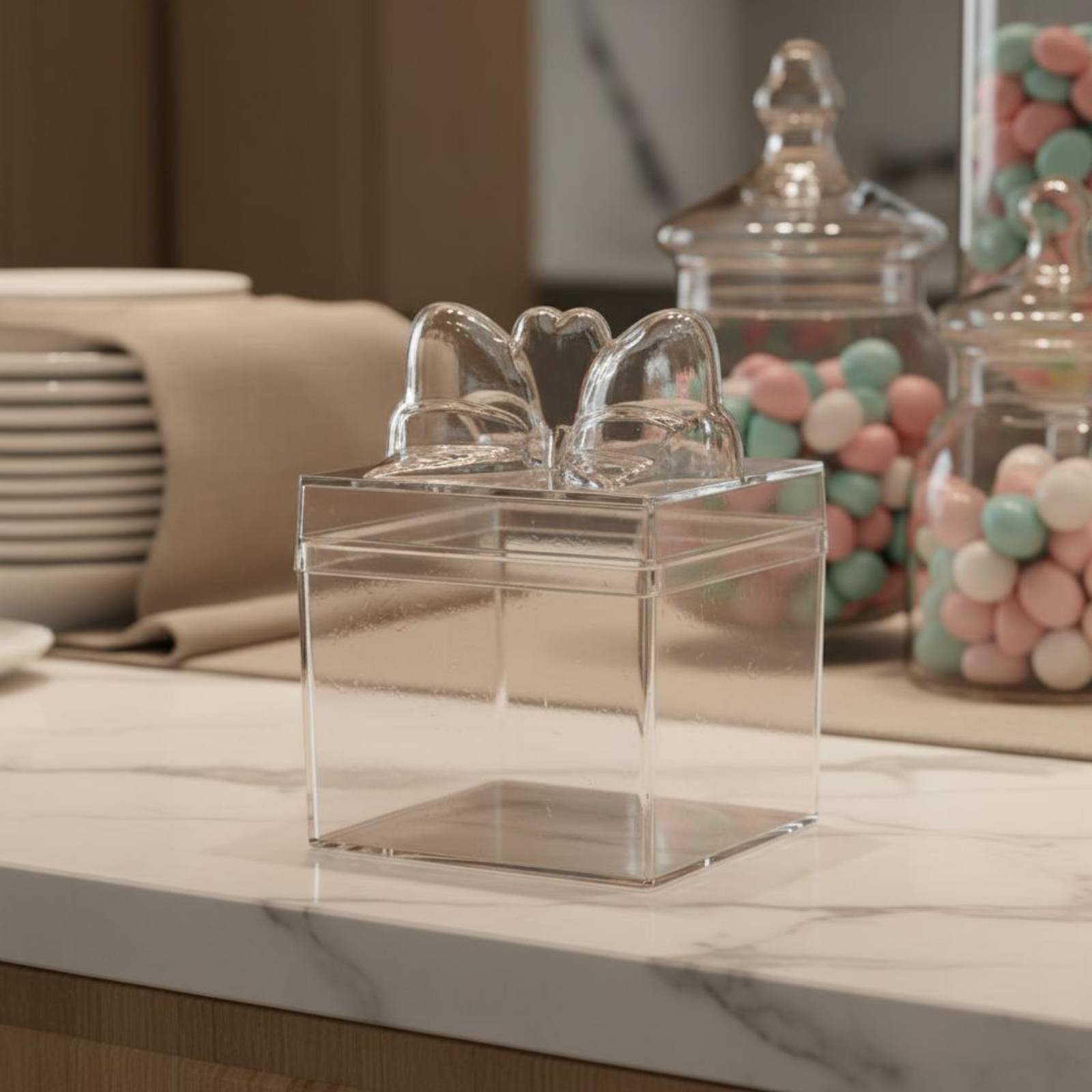 صندوق حلوى بلاستيكي شفاف مع شر - مراجعة Food Storage Box Plastic وسعره